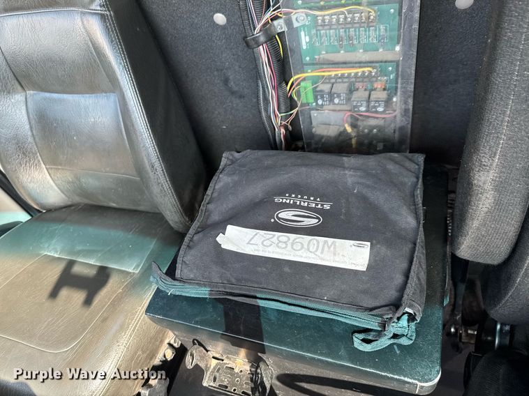 image for item DO0732 2006 Sterling L-Line dump truck