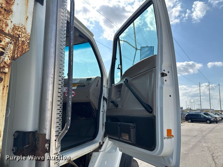 image for item DO0732 2006 Sterling L-Line dump truck