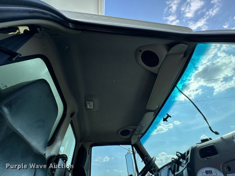 image for item DO0732 2006 Sterling L-Line dump truck