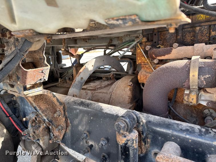 image for item DO0732 2006 Sterling L-Line dump truck