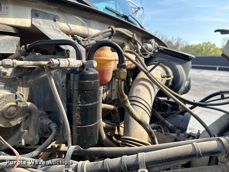 image for item DO0732 2006 Sterling L-Line dump truck