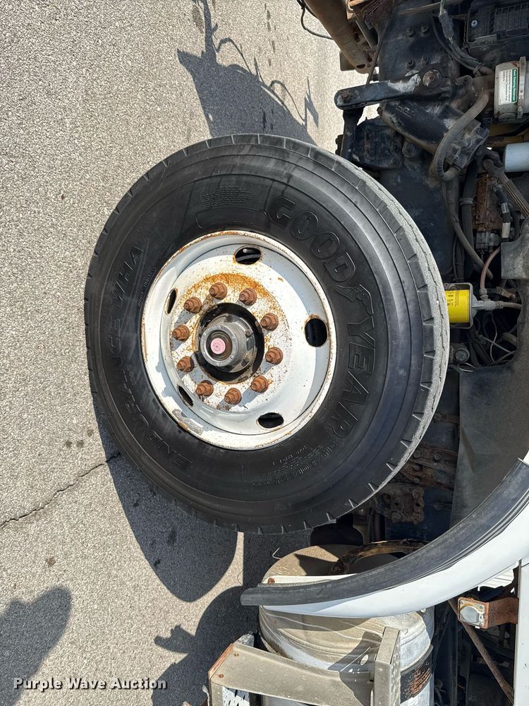 image for item DO0732 2006 Sterling L-Line dump truck