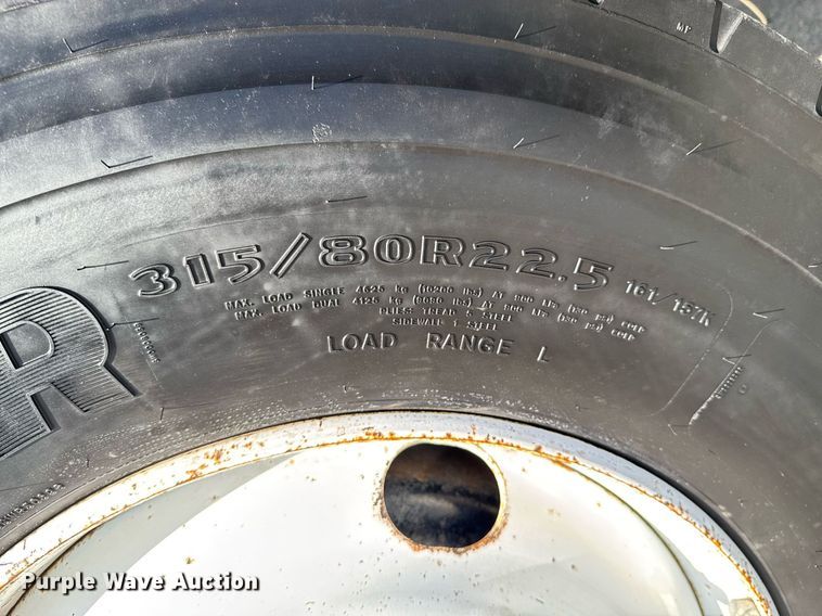 image for item DO0732 2006 Sterling L-Line dump truck