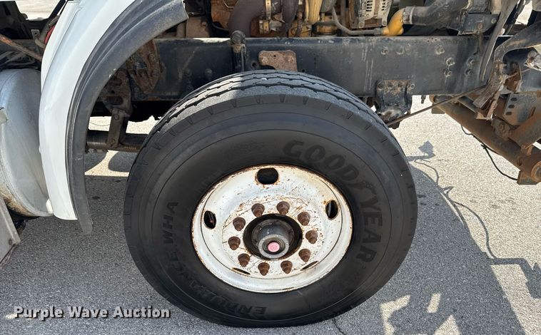 image for item DO0732 2006 Sterling L-Line dump truck