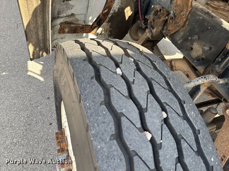 image for item DO0732 2006 Sterling L-Line dump truck