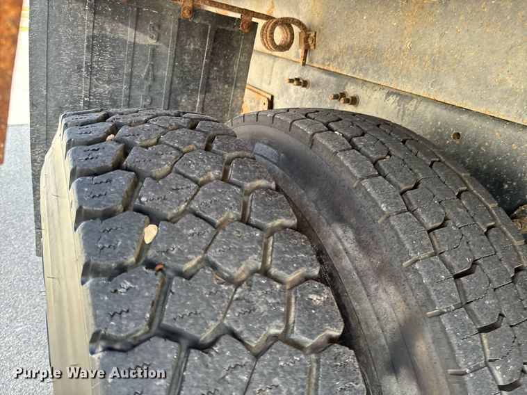 image for item DO0732 2006 Sterling L-Line dump truck