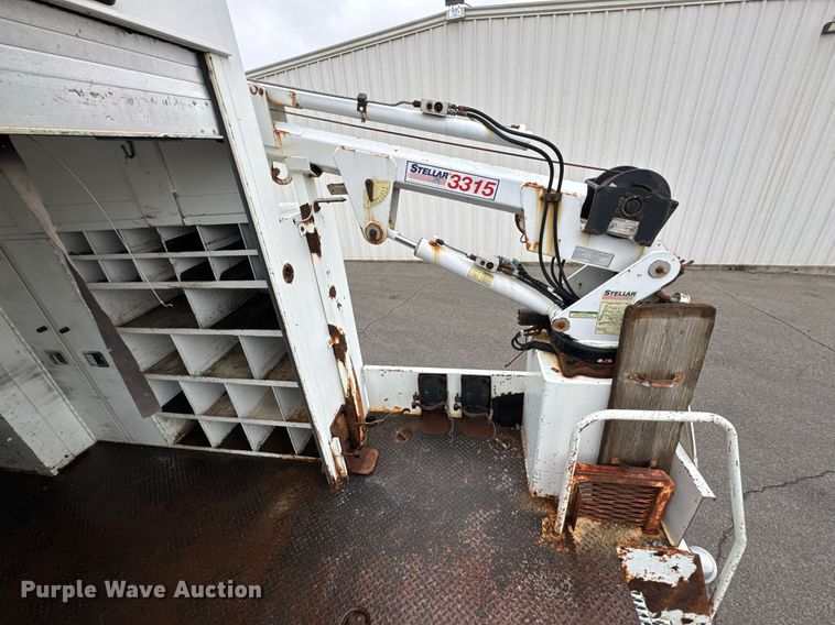 image for item DO0798 2009 International DuraStar 4300 utility / service truck