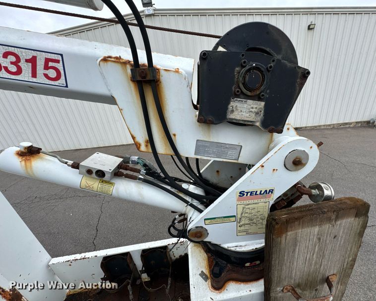 image for item DO0798 2009 International DuraStar 4300 utility / service truck