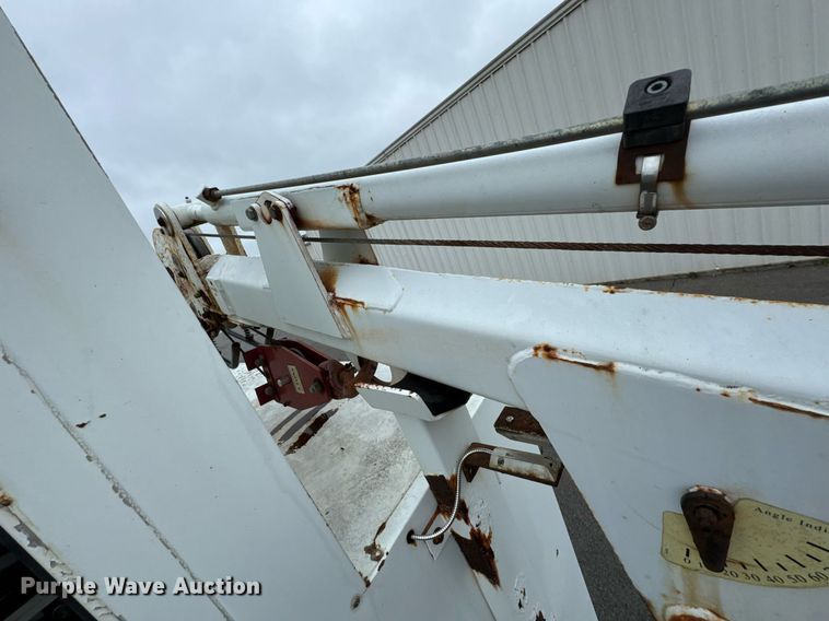 image for item DO0798 2009 International DuraStar 4300 utility / service truck