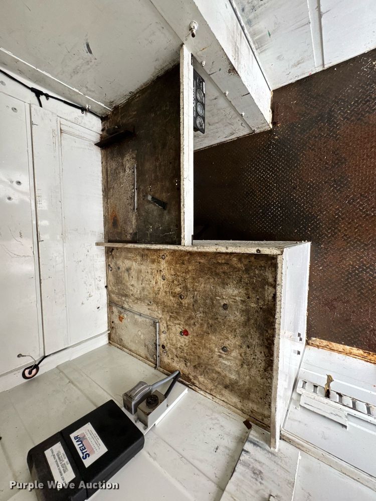 image for item DO0798 2009 International DuraStar 4300 utility / service truck