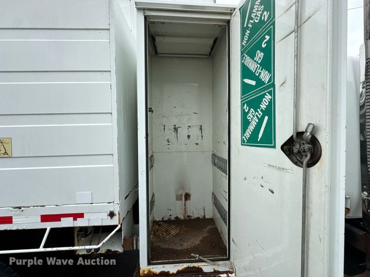 image for item DO0798 2009 International DuraStar 4300 utility / service truck