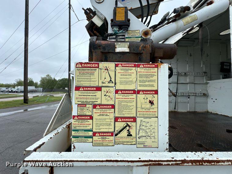 image for item DO0798 2009 International DuraStar 4300 utility / service truck