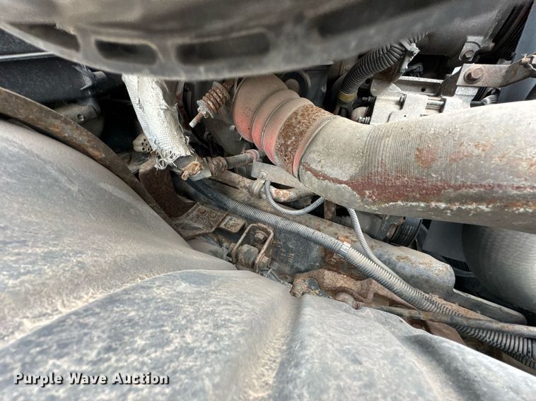 image for item DO0798 2009 International DuraStar 4300 utility / service truck