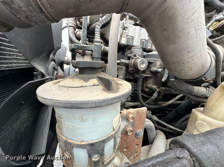 image for item DO0798 2009 International DuraStar 4300 utility / service truck