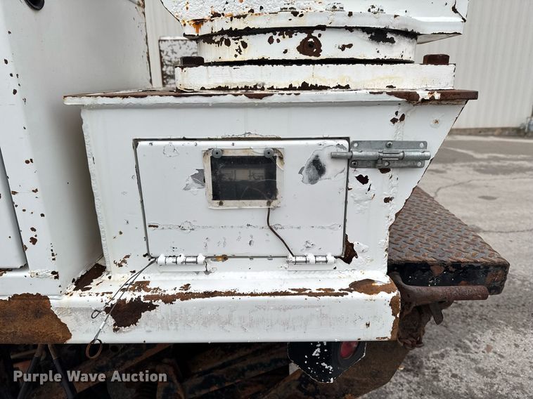 image for item DO0802 2002 Sterling Acterra utility / service truck