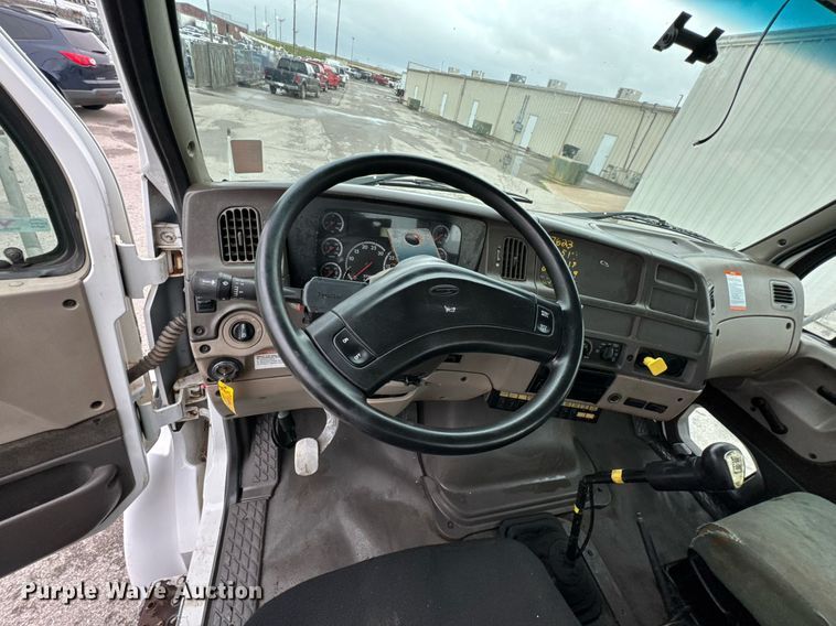 image for item DO0802 2002 Sterling Acterra utility / service truck