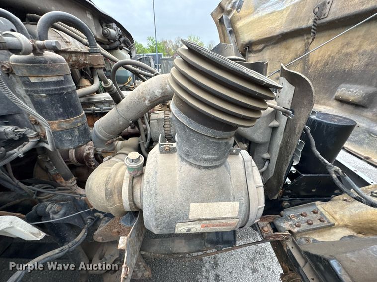 image for item DO0802 2002 Sterling Acterra utility / service truck