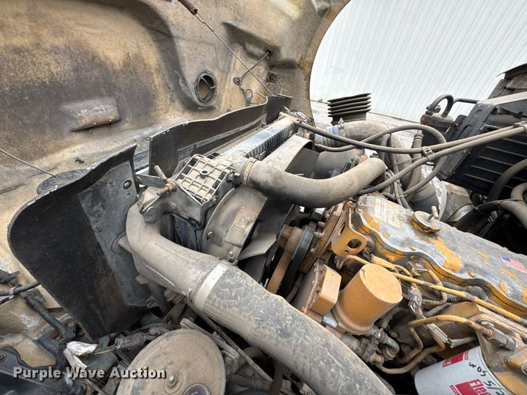 image for item DO0802 2002 Sterling Acterra utility / service truck