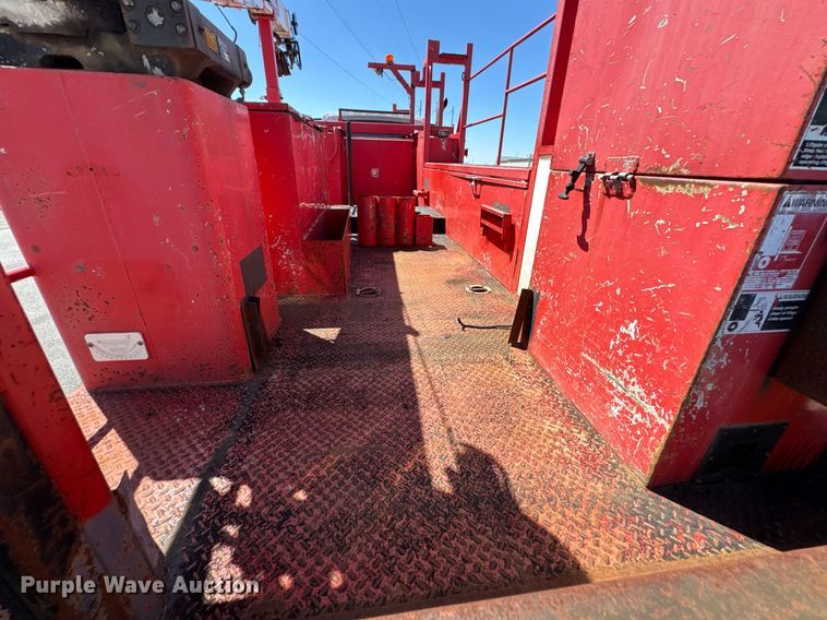 image for item DO0871 2010 International 7000 utility / service truck