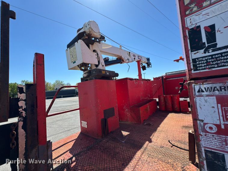 image for item DO0871 2010 International 7000 utility / service truck