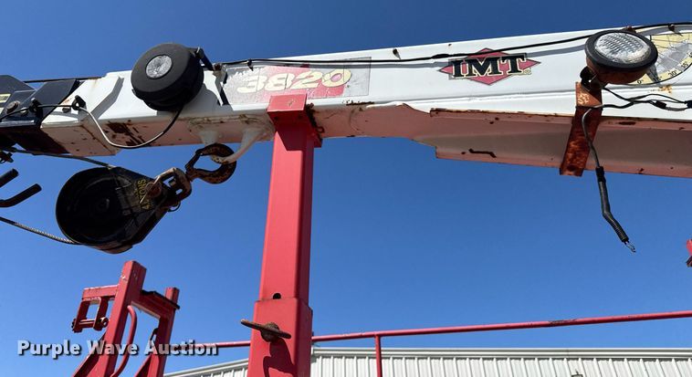 image for item DO0871 2010 International 7000 utility / service truck