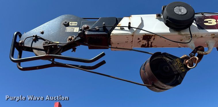 image for item DO0871 2010 International 7000 utility / service truck