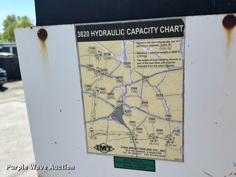 image for item DO0871 2010 International 7000 utility / service truck