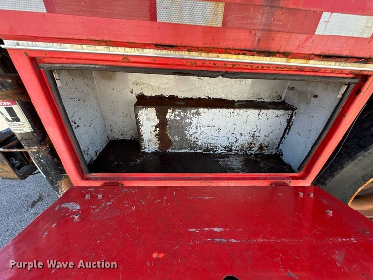 image for item DO0871 2010 International 7000 utility / service truck