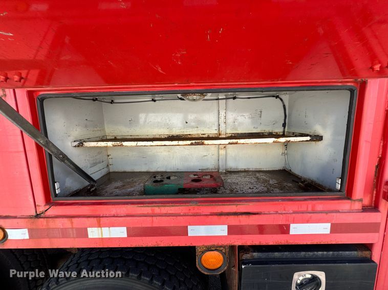 image for item DO0871 2010 International 7000 utility / service truck