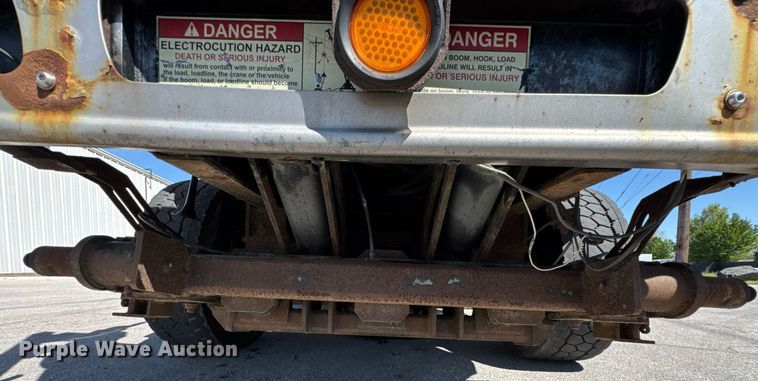 image for item DO0871 2010 International 7000 utility / service truck