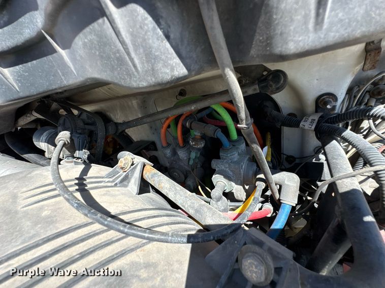 image for item DO0871 2010 International 7000 utility / service truck