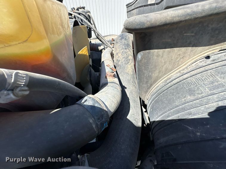 image for item DO0871 2010 International 7000 utility / service truck