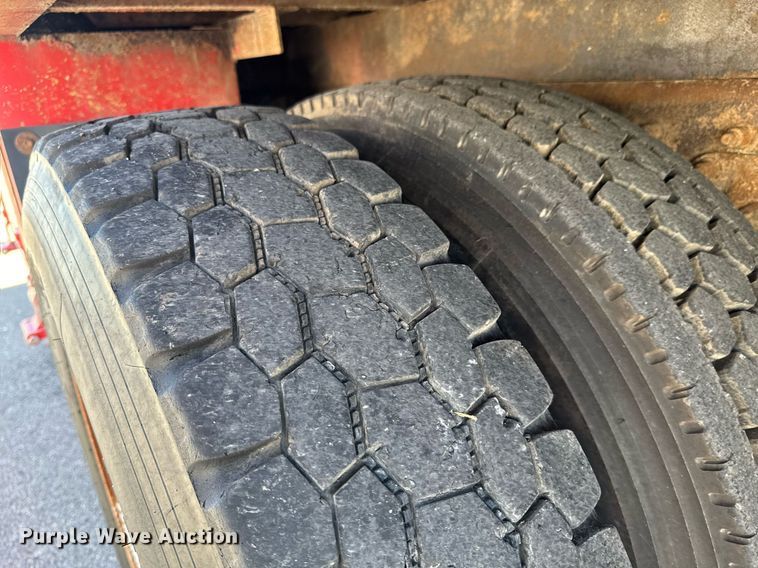 image for item DO0871 2010 International 7000 utility / service truck