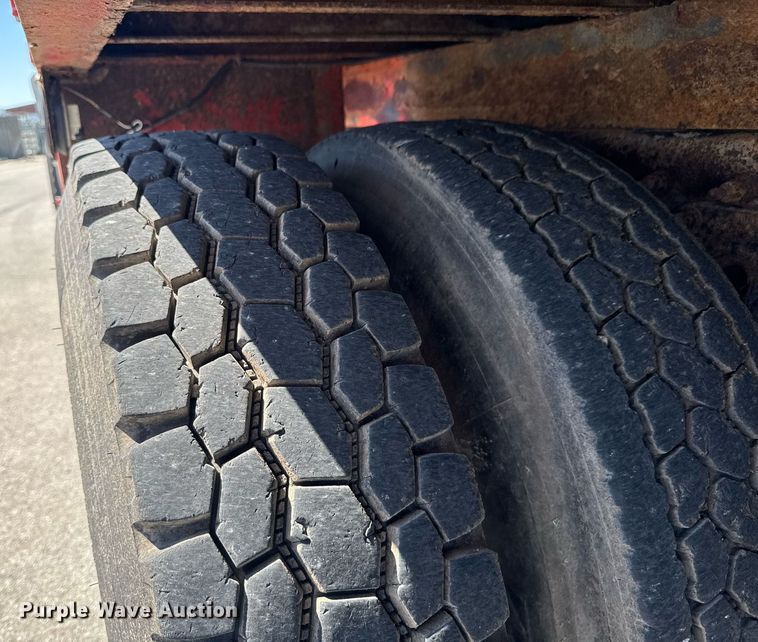 image for item DO0871 2010 International 7000 utility / service truck