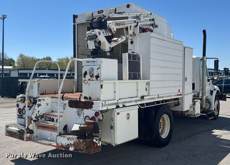 image for item DO0872 2007 International 4000 utility / service truck