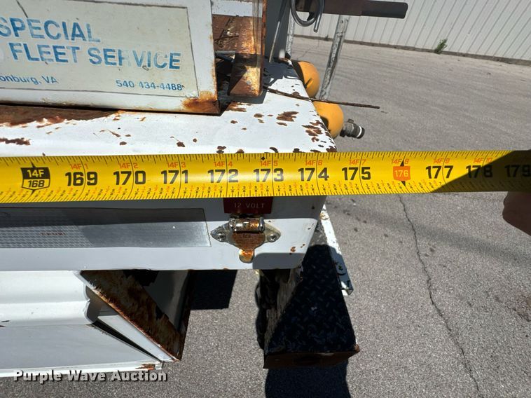 image for item DO0872 2007 International 4000 utility / service truck