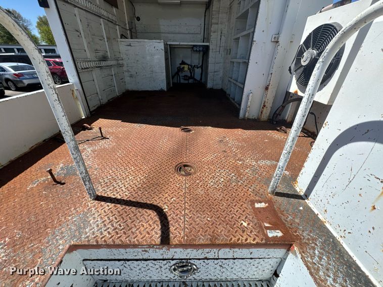 image for item DO0872 2007 International 4000 utility / service truck