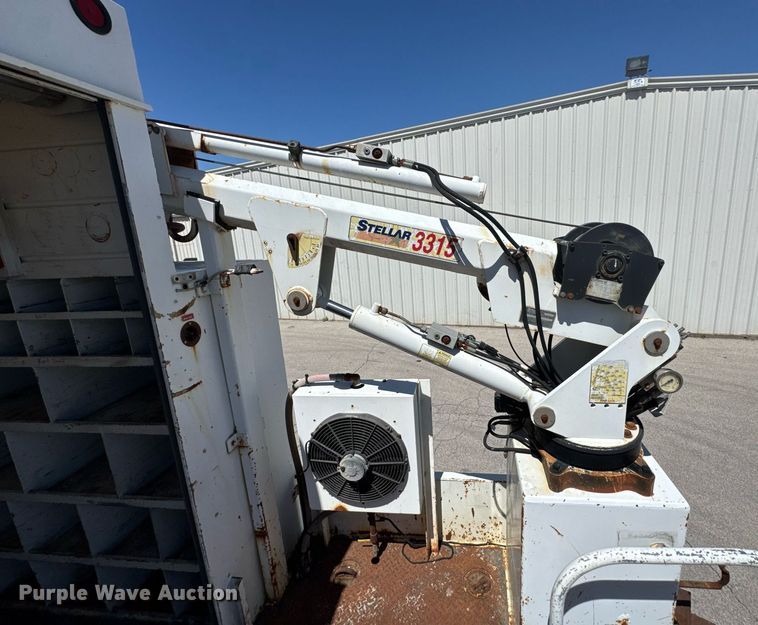 image for item DO0872 2007 International 4000 utility / service truck