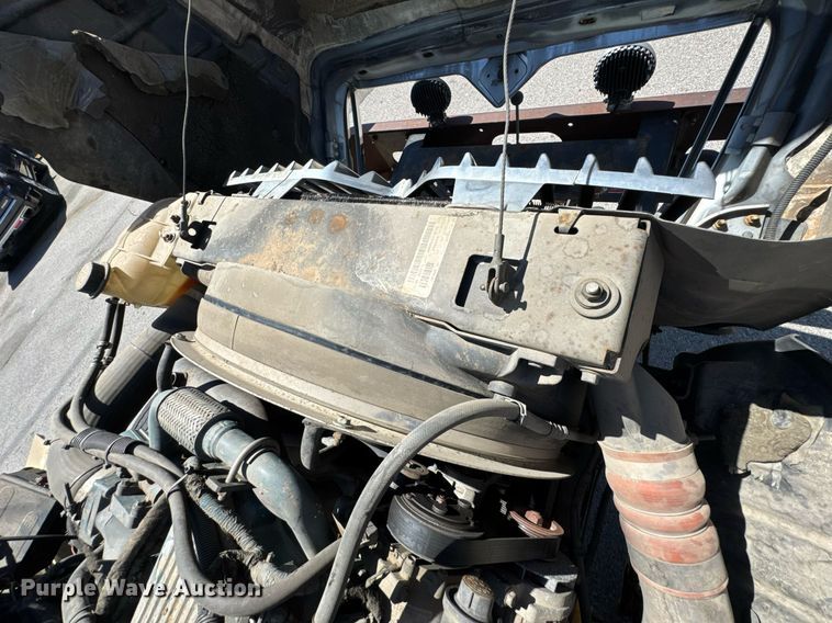 image for item DO0872 2007 International 4000 utility / service truck