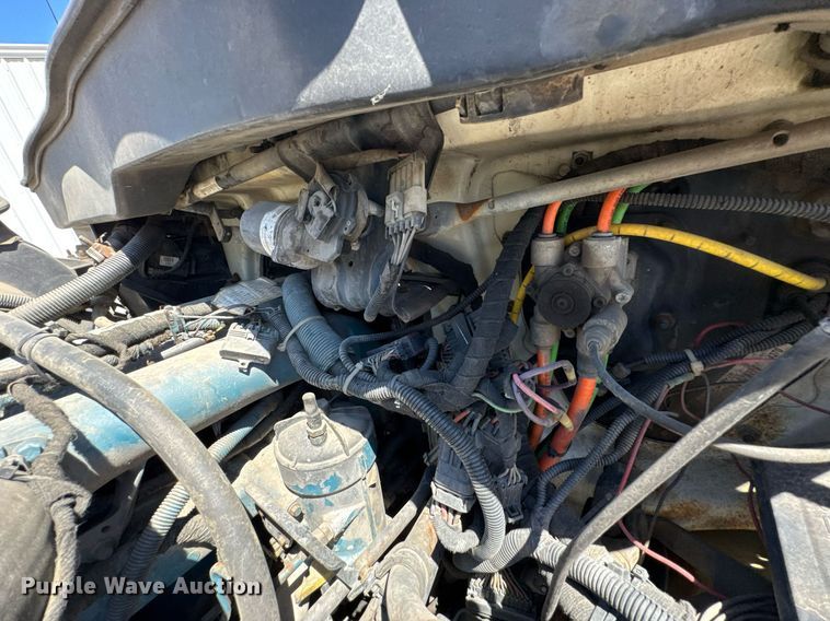 image for item DO0872 2007 International 4000 utility / service truck