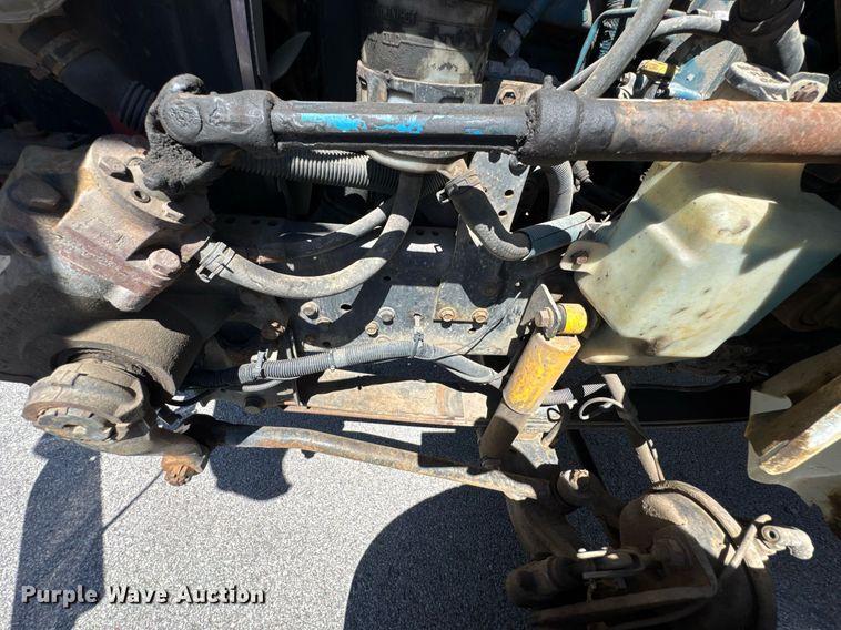 image for item DO0872 2007 International 4000 utility / service truck