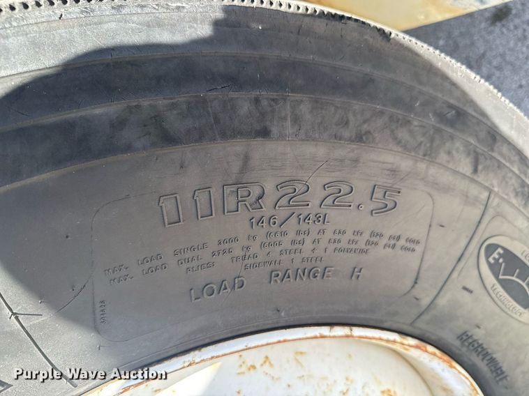 image for item DO0872 2007 International 4000 utility / service truck