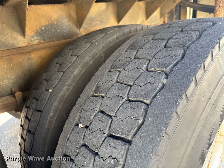 image for item DO0872 2007 International 4000 utility / service truck