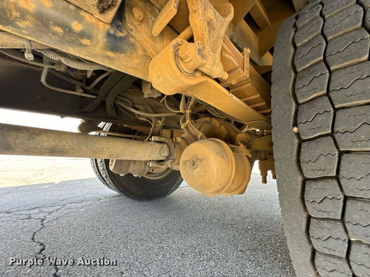 image for item DO0872 2007 International 4000 utility / service truck