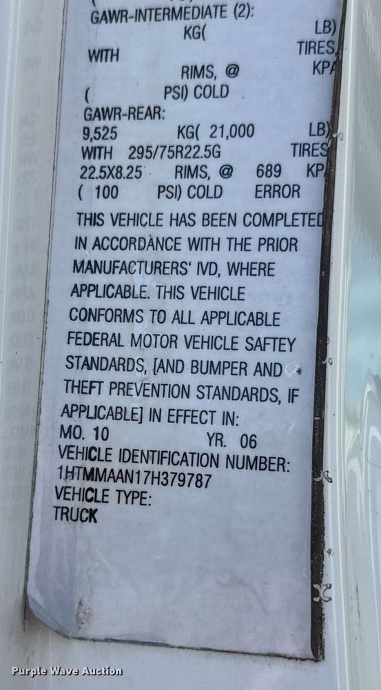 image for item DO0872 2007 International 4000 utility / service truck