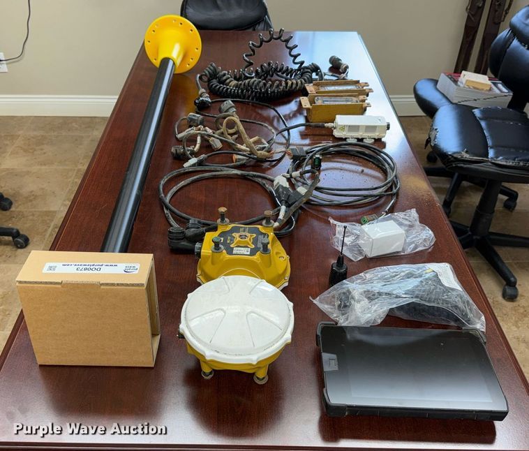 image for item DO0873 Trimble grade control system