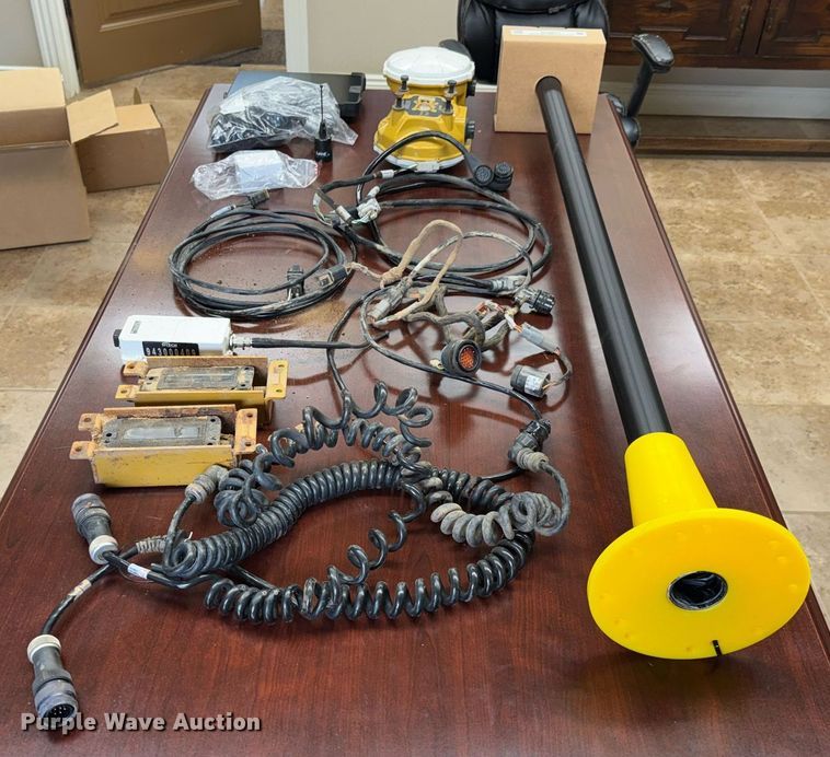 image for item DO0873 Trimble grade control system