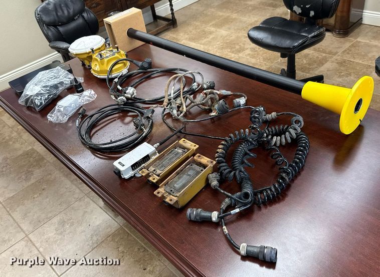 image for item DO0873 Trimble grade control system