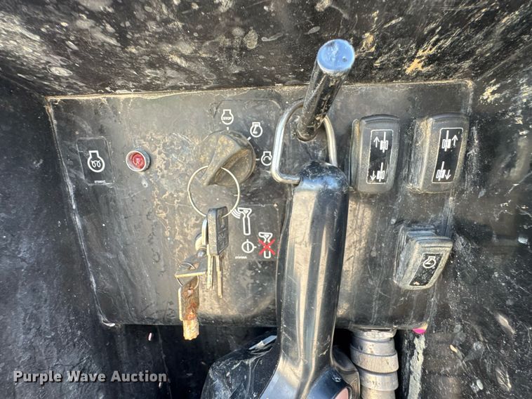 image for item DO0874 2015 Ditch Witch JT30 All Terrain directional boring unit