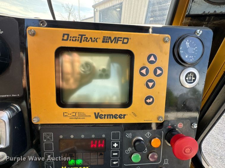 image for item DO0876 2013 Vermeer D24X40 II directional boring unit